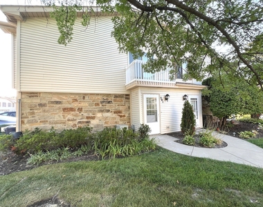 341 Jefferson Court - Photo Thumbnail 1