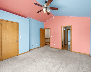 2447 Mayfield Drive - Photo Thumbnail 9