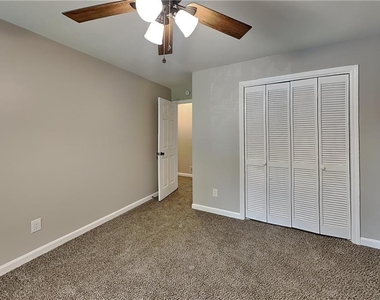 1100 Lake Drive - Photo Thumbnail 14