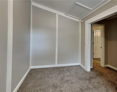 1100 Lake Drive - Photo Thumbnail 17