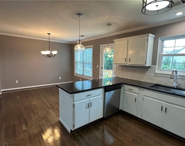 5292 Afton Way Se - Photo Thumbnail 2