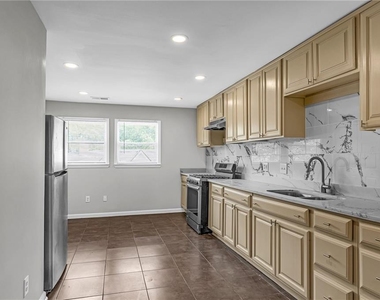 660 Queen Street Sw - Photo Thumbnail 35