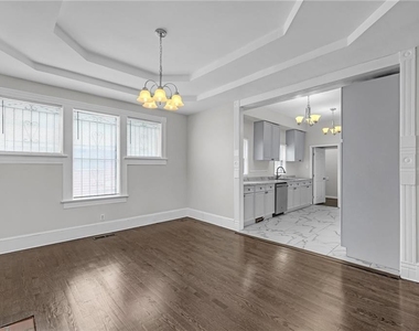 660 Queen Street Sw - Photo Thumbnail 11