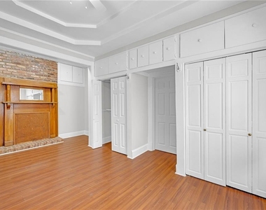 660 Queen Street Sw - Photo Thumbnail 18
