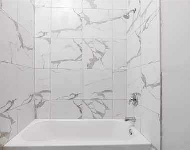 660 Queen Street Sw - Photo Thumbnail 30
