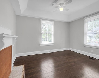 660 Queen Street Sw - Photo Thumbnail 5