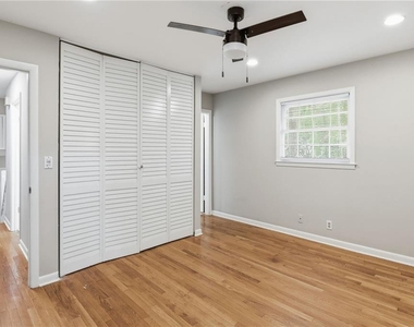 4411 Langdon Drive - Photo Thumbnail 15