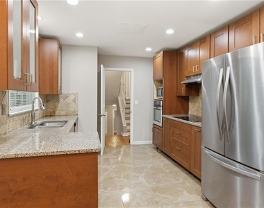 4411 Langdon Drive - Photo Thumbnail 6