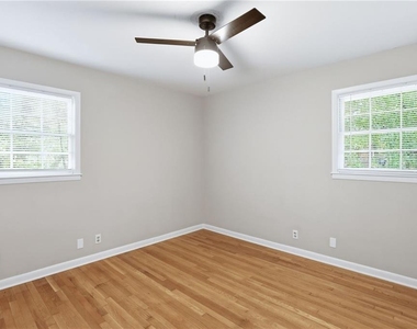 4411 Langdon Drive - Photo Thumbnail 17