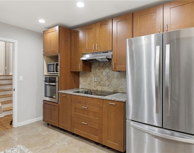 4411 Langdon Drive - Photo Thumbnail 3