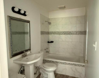 210 W James Circle - Photo Thumbnail 7