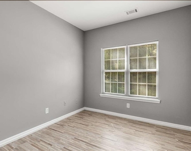2351 Perry Boulevard Nw - Photo Thumbnail 14