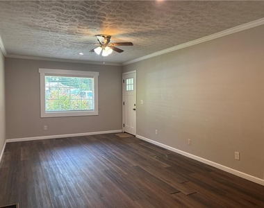 152 Fields Landing Drive - Photo Thumbnail 5