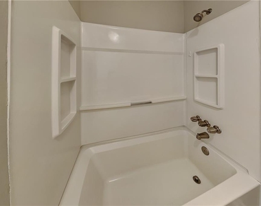 5336 Muirwood Place - Photo Thumbnail 8