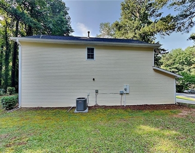 5336 Muirwood Place - Photo Thumbnail 18