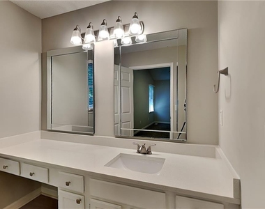 5336 Muirwood Place - Photo Thumbnail 9