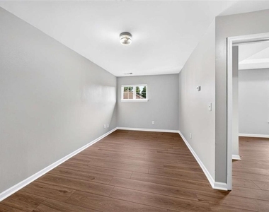 4852 Tangerine Circle - Photo Thumbnail 23