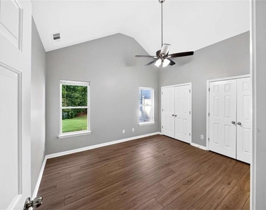 4852 Tangerine Circle - Photo Thumbnail 15
