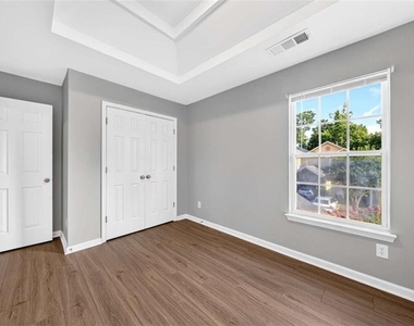 4852 Tangerine Circle - Photo Thumbnail 27