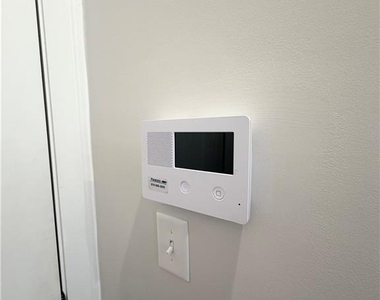 1037 Burnside Place Nw - Photo Thumbnail 37