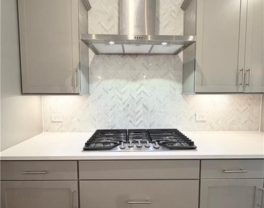 1037 Burnside Place Nw - Photo Thumbnail 4