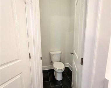 1037 Burnside Place Nw - Photo Thumbnail 17