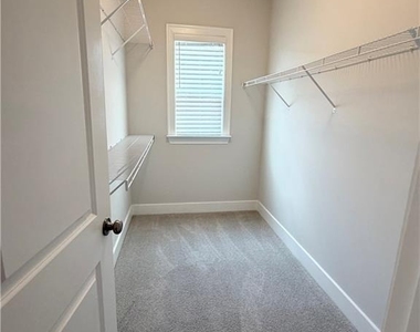 1037 Burnside Place Nw - Photo Thumbnail 19