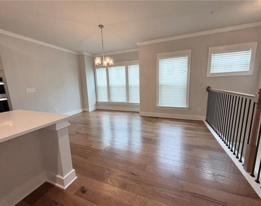 1037 Burnside Place Nw - Photo Thumbnail 6