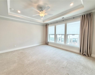 1037 Burnside Place Nw - Photo Thumbnail 10