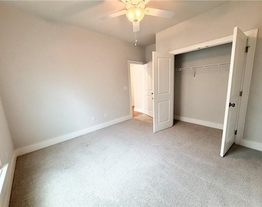 1037 Burnside Place Nw - Photo Thumbnail 34
