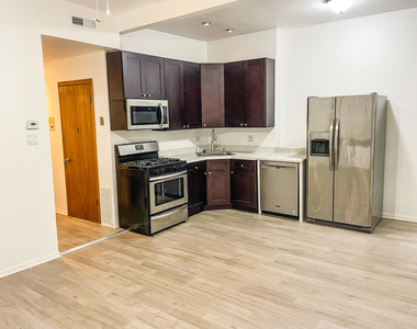 2152 W Division Street - Photo Thumbnail 2