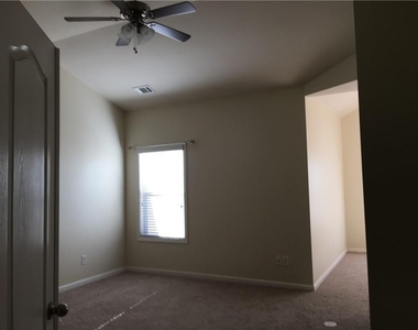 5425 Donehoo Court - Photo Thumbnail 10