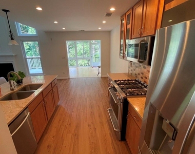 13580 Weycroft Circle - Photo Thumbnail 2