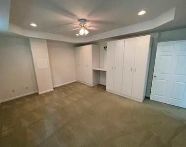 13580 Weycroft Circle - Photo Thumbnail 18