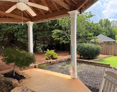 325 North Court - Photo Thumbnail 19
