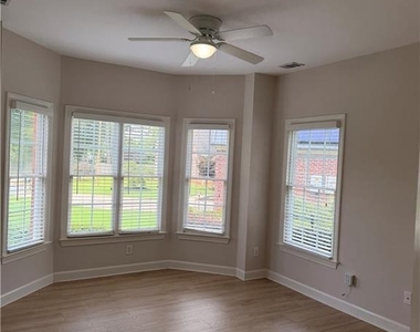 325 North Court - Photo Thumbnail 16