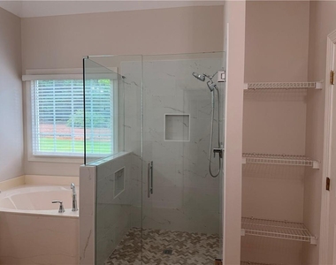 325 North Court - Photo Thumbnail 11