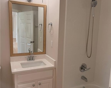 325 North Court - Photo Thumbnail 14