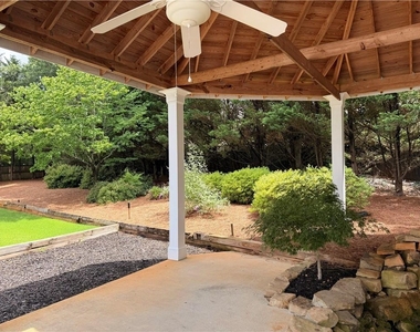 325 North Court - Photo Thumbnail 20