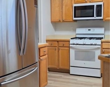 1415 Raven Rock Trail - Photo Thumbnail 10