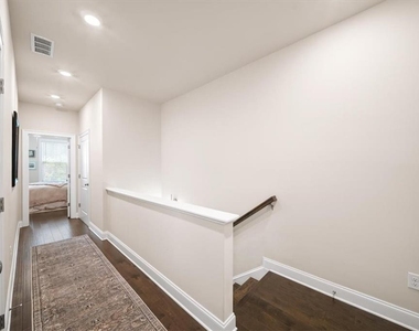 1829 La Dawn Lane - Photo Thumbnail 27