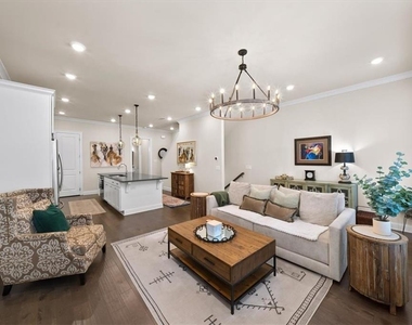 1829 La Dawn Lane - Photo Thumbnail 17