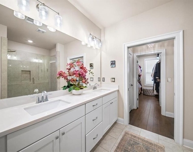 1829 La Dawn Lane - Photo Thumbnail 31