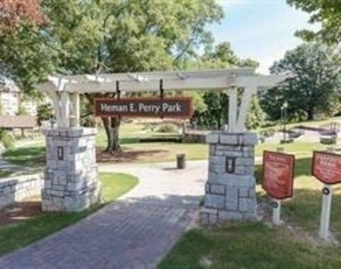 920 Westmoreland Circle Nw - Photo Thumbnail 40