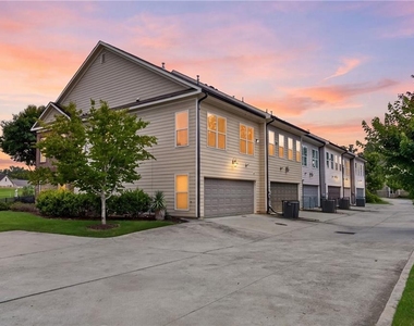 920 Westmoreland Circle Nw - Photo Thumbnail 33