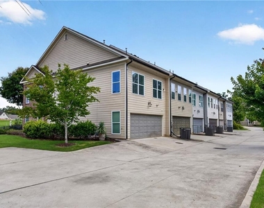 920 Westmoreland Circle Nw - Photo Thumbnail 34