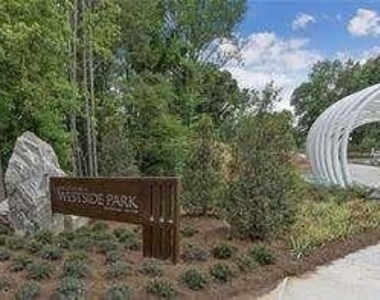 920 Westmoreland Circle Nw - Photo Thumbnail 45