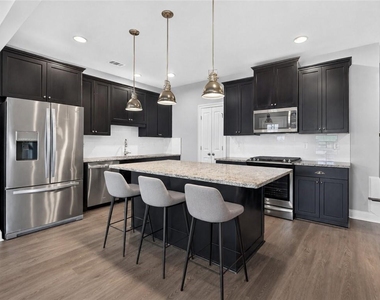 920 Westmoreland Circle Nw - Photo Thumbnail 12