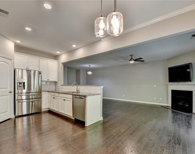 7245 Heritage Oak Court - Photo Thumbnail 27