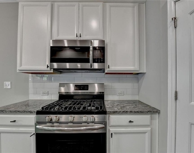 7245 Heritage Oak Court - Photo Thumbnail 23